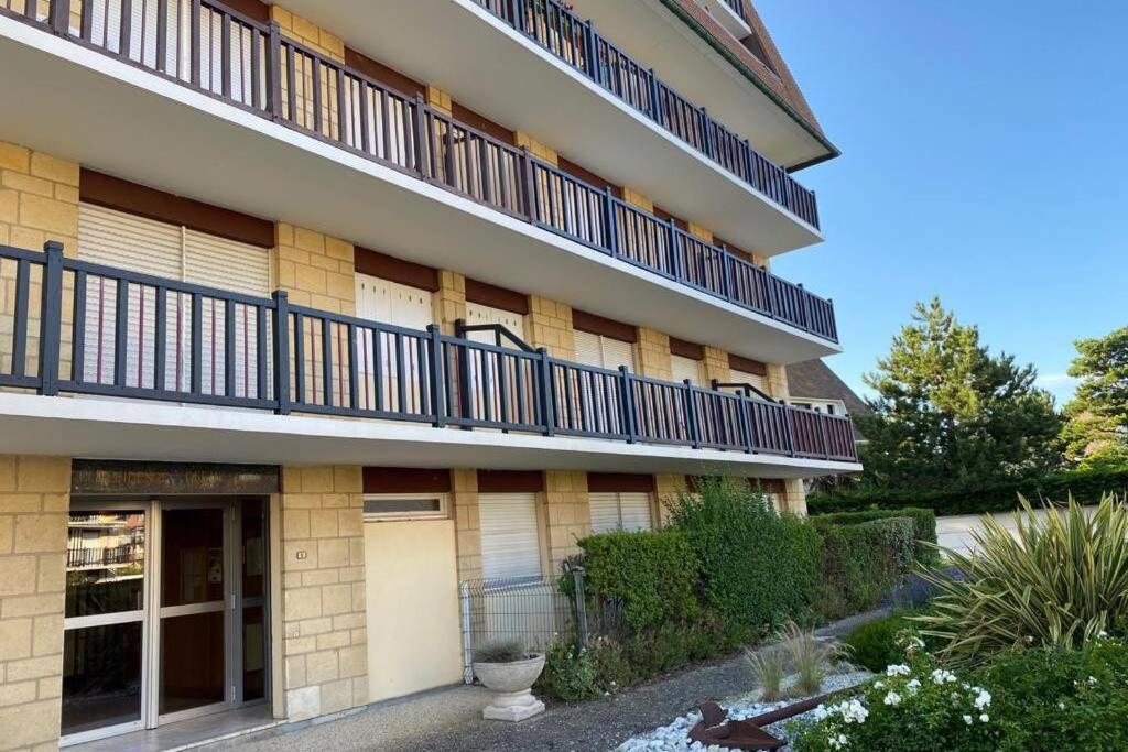 Magnifique Appartement Vue Mer A 50 M De La Plage ヴィレ・シュル・メール エクステリア 写真